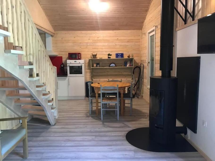 Chalet Au Milieu De La Foret Avec Lac A Proximite Layrac 外观 照片