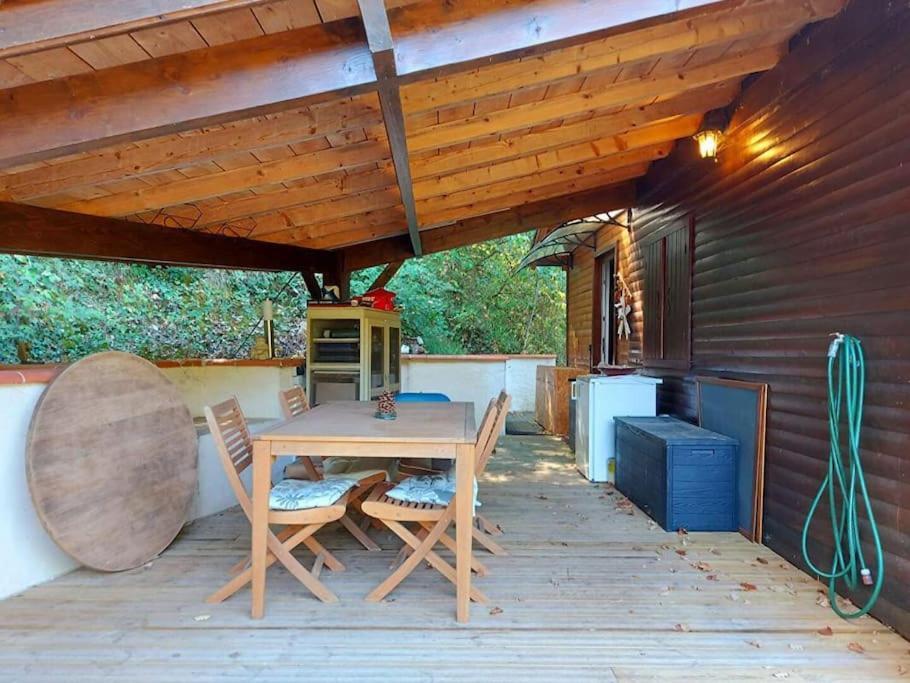 Chalet Au Milieu De La Foret Avec Lac A Proximite Layrac 外观 照片