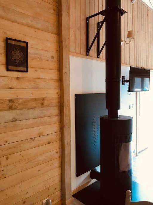 Chalet Au Milieu De La Foret Avec Lac A Proximite Layrac 外观 照片