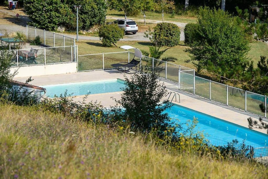 Chalet Au Milieu De La Foret Avec Lac A Proximite Layrac 外观 照片